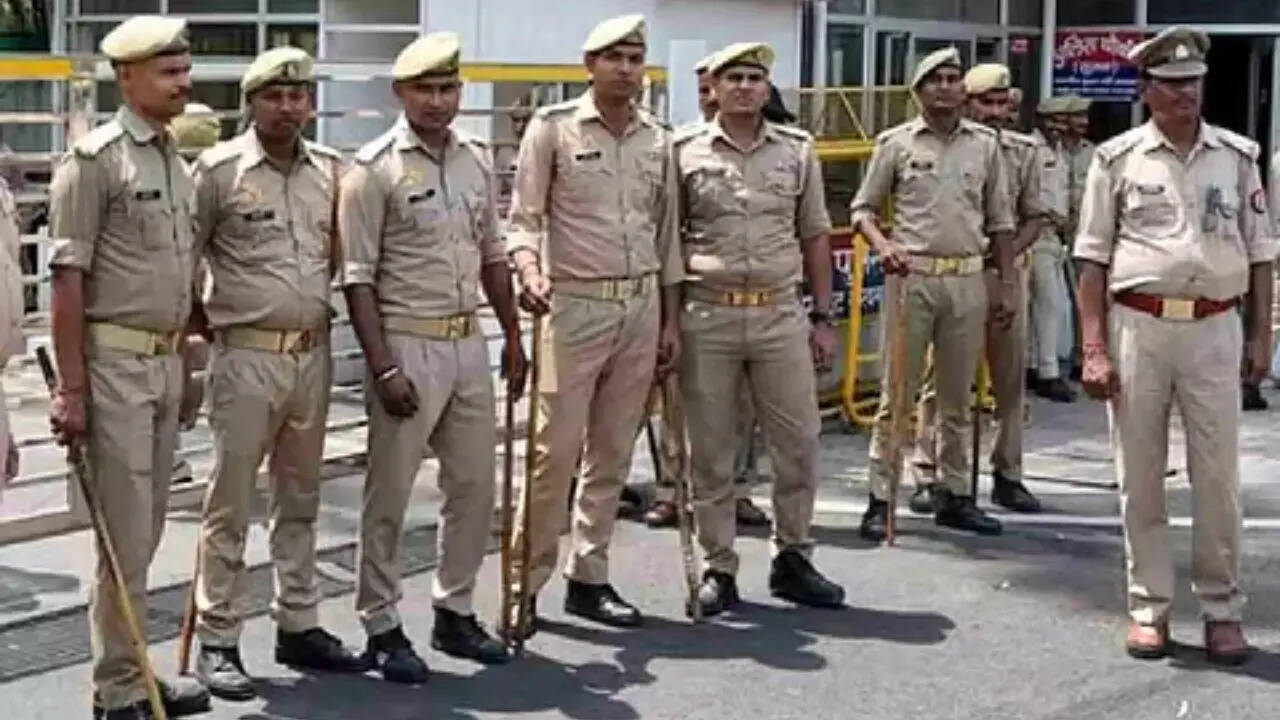 🚨 Tamil Nadu பொதுத்தேர்வு எழுதிவிட்டு வந்த மாணவிக்கு நேர்ந்த கொடுமை!