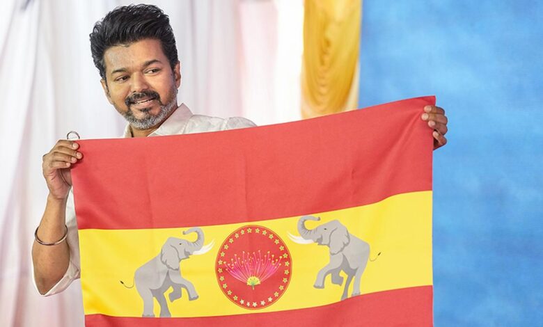 Thalapathy Vijay Political Journey: சினிமாவின் உச்ச நட்சத்திரம் முதல் தமிழ்நாட்டின் 'தளபதி' வரை.. விஜய்யின் பிரம்மாண்டமான 2026 அரசியல் பயணம்!