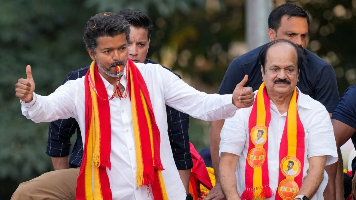 TN Election Results 2026: பெரம்பூர் மற்றும் திருச்சி கிழக்கில் தளபதி விஜய் முன்னிலை.. தவெக (TVK) மாபெரும் சாதனை! (Live Updates) TN Election Results 2026: பெரம்பூர் மற்றும் திருச்சி கிழக்கில் தளபதி விஜய் முன்னிலை.. தவெக (TVK) மாபெரும் சாதனை! (Live Updates)