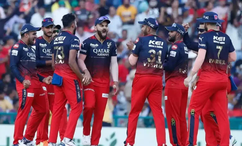 Rcb இறுதிப்போட்டிக்கு மாஸ் என்ட்ரி! குஜராத் பரிதாப தோல்வி!