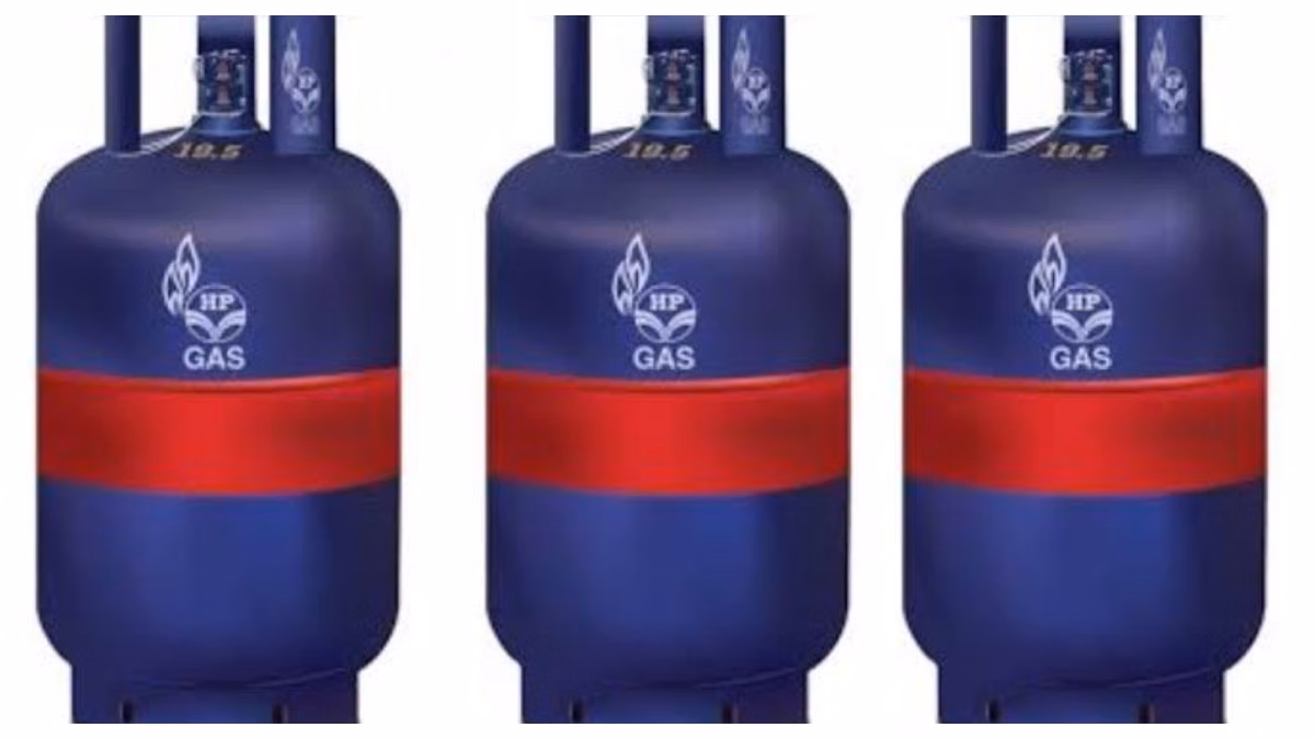 LPG Gas Cylinder Price Update: கமர்ஷியல் கேஸ் சிலிண்டர் விலை அதிரடி உயர்வு.. வீட்டு உபயோக சிலிண்டர் விலை நிலவரம் என்ன? முழு விபரம்!